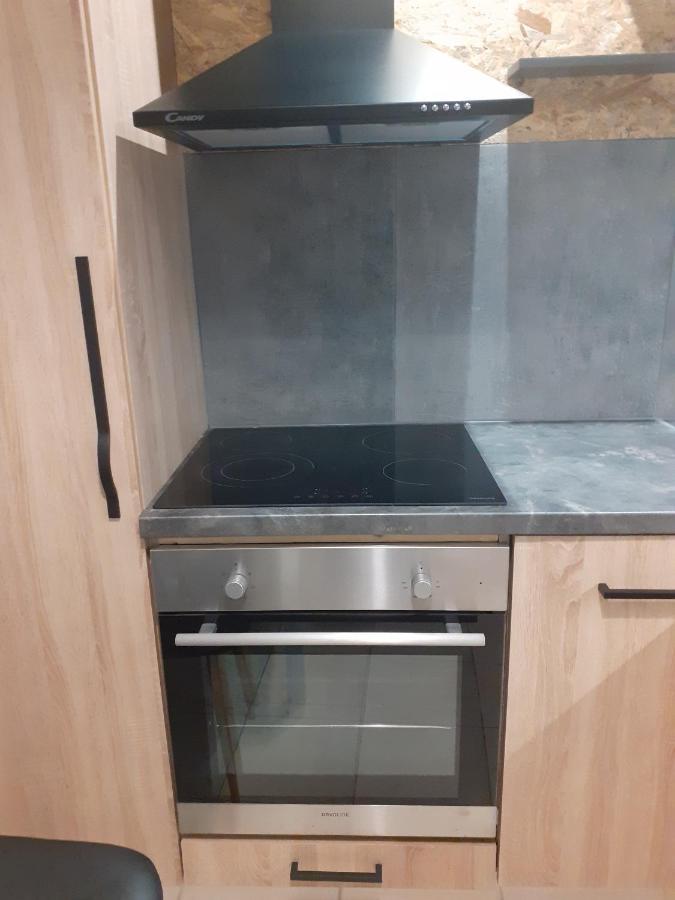 Apartment 2-bdr B3 *